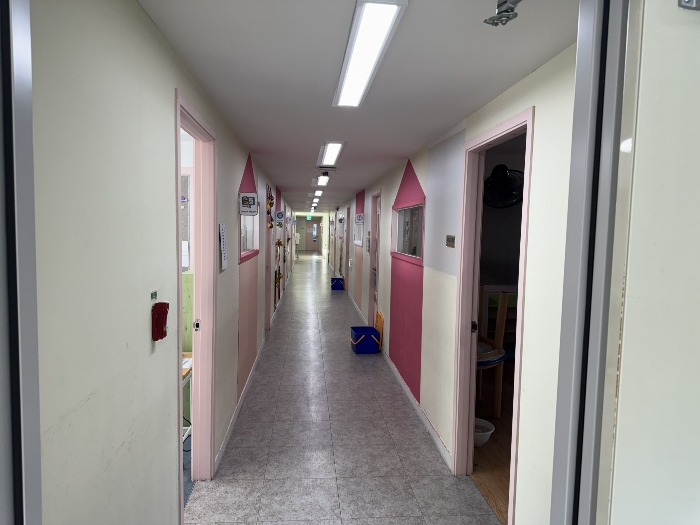 기호 2) 4층 내부