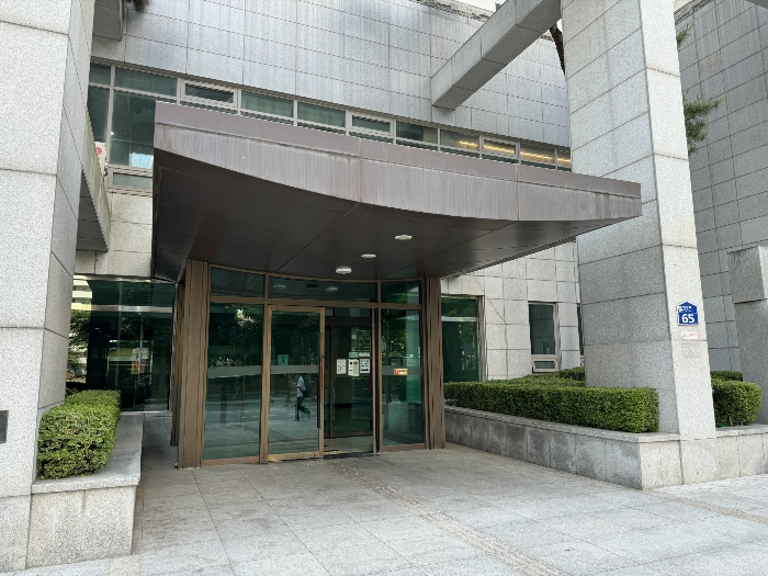 1층 공용출입구