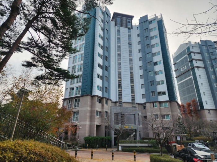 건물 전경 2
