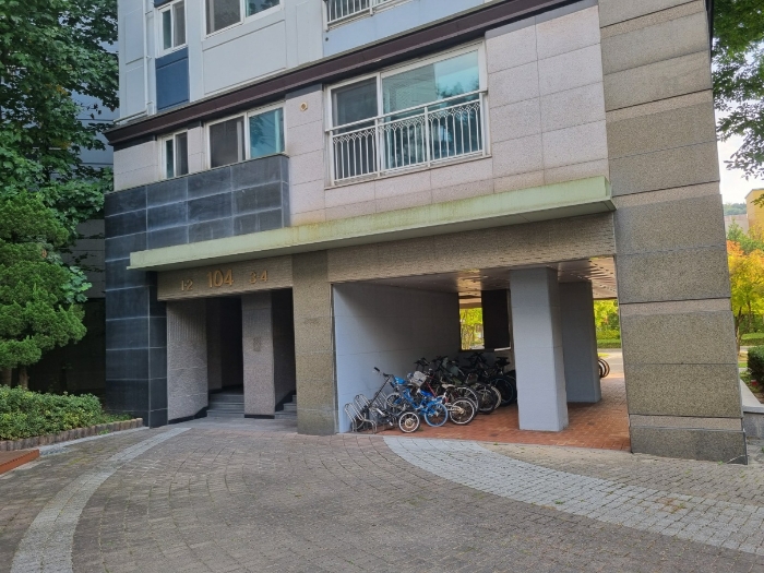 본건 104동 로비층 1,2,3,4호 출입구