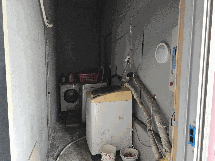 제시외 건물 ㉠