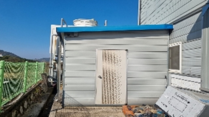 본건 지상 제시외건물(ㄴ)