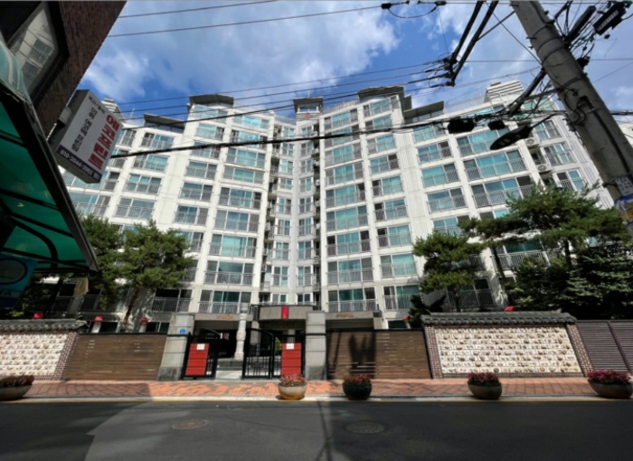 본건이 속한 건물 전경