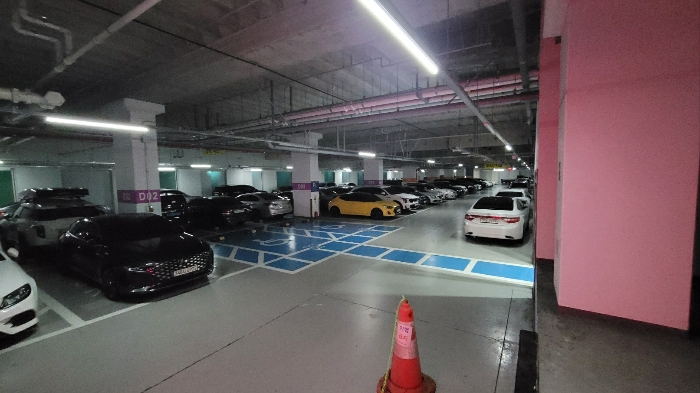 지하 주차장