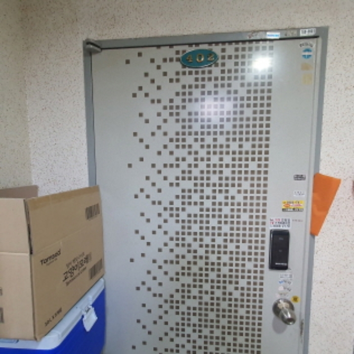 현장사진 (목록 2번 건물 402호)