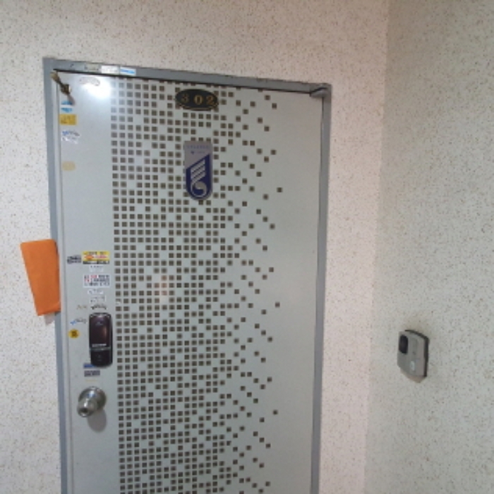 현장사진 (목록 2번 건물 302호)