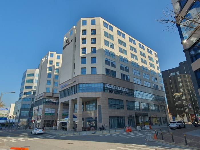 본건 건물 전경