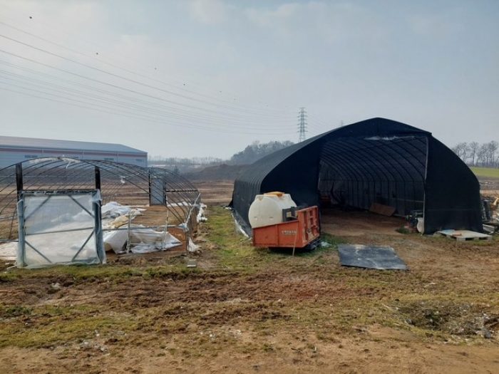 부동산 표시목록 2번 토지- 비닐하우스