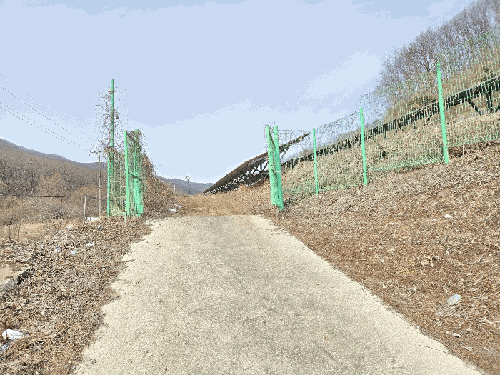 기호9토지 남동측 출입구 근경(近景)