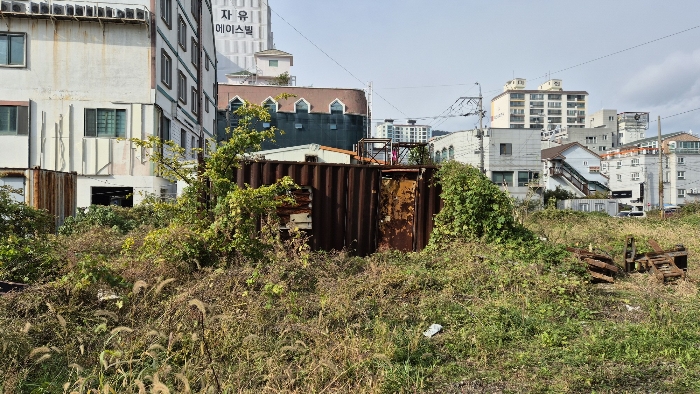 [ 이동 가능 컨테이너 등: 기호 ④ 지상 ]