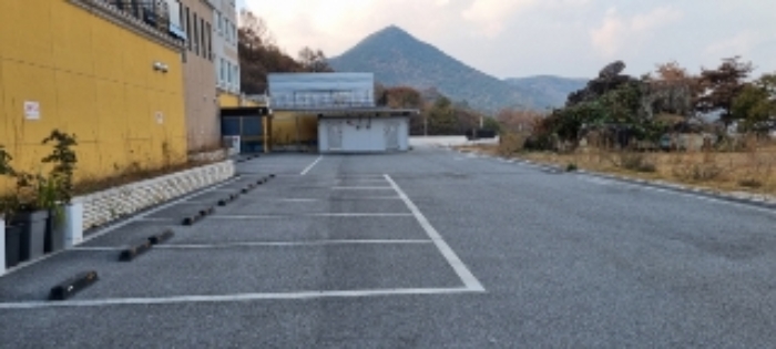 순창 인계 갑동 986-14 경매물건1번(현,대) 중 동측부분 주차장 및 마당 사진