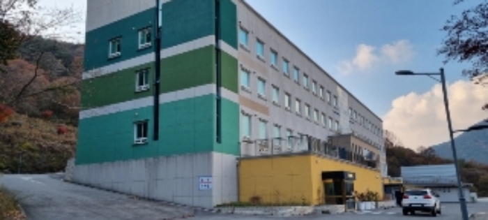 순창 인계 갑동 986-14 경매물건1번(현,대) 및 경매물건2번 건물 측면 사진