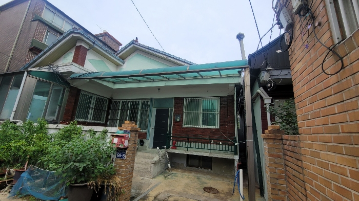 본건 전경(남서측에서 촬영)