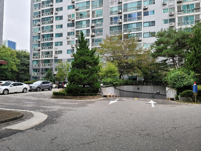 주차장 및 지하주차장 출구