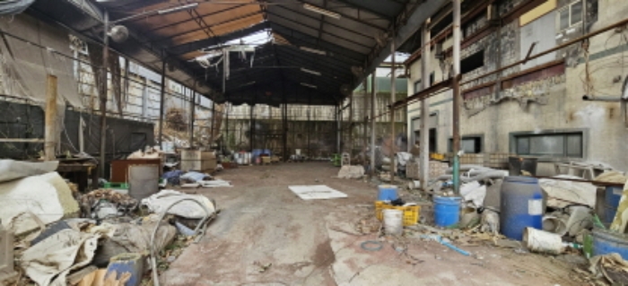 목록1 토지 지상 소재 제시외 천막지붕 철근파이프조 건물(내부전경)