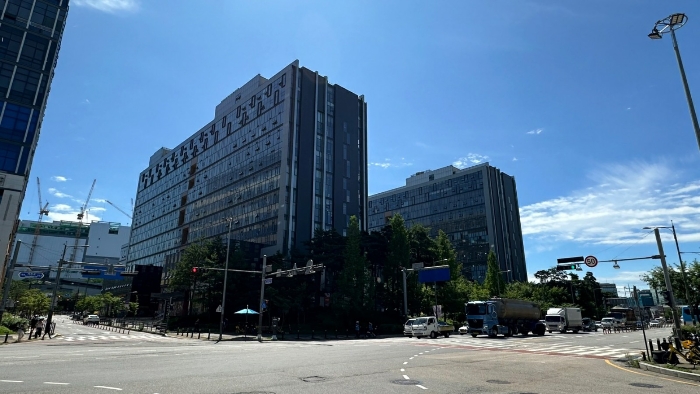 대상 물건이 속한 건물 전경 (1)