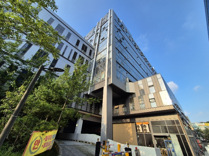 본건 건물 외관 전경2