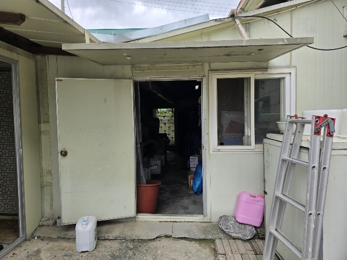 제시외건물(ㄱ: 창고)