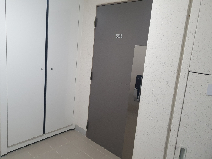 본건전경(복도에서 촬영)