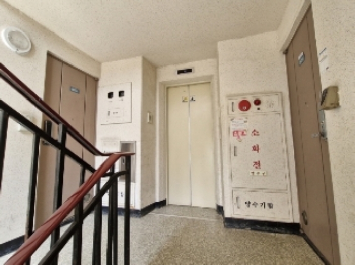 6층 전경 (엘리베이터 앞)