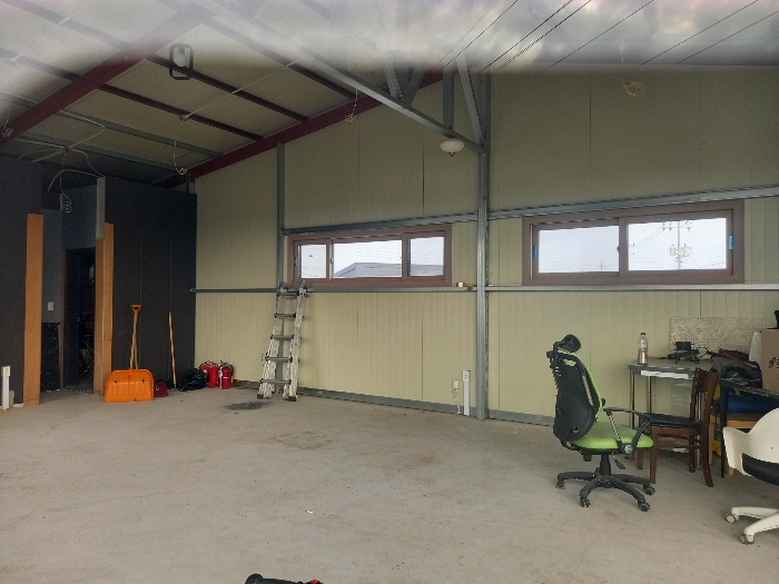 본건 기호 #4 건물 내부