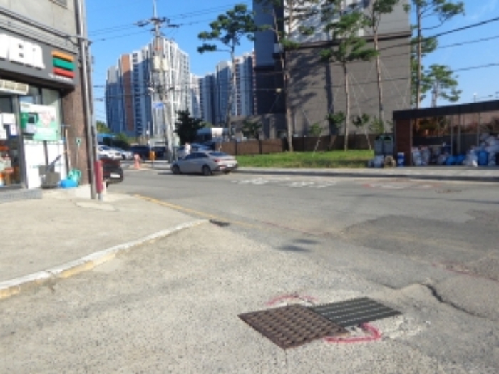 [목록 3] 동쪽에서 바라본 모습