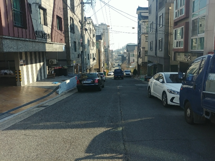 남서측 도로 및 주변환경