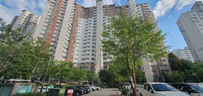 본건건물전경-2