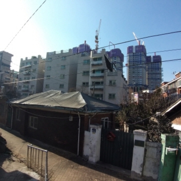 윗쪽에서 바라본 이 사건 부동산