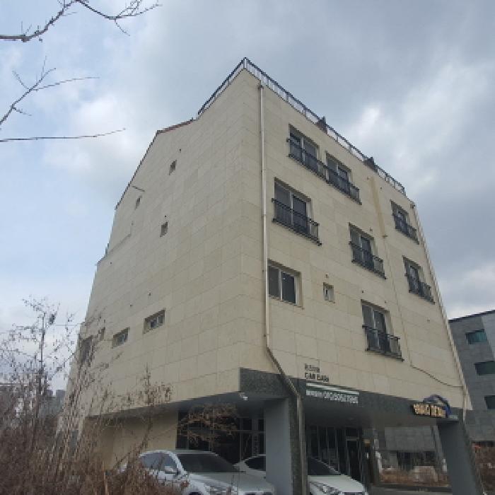 본건 목록2 건물의 측면 전경 