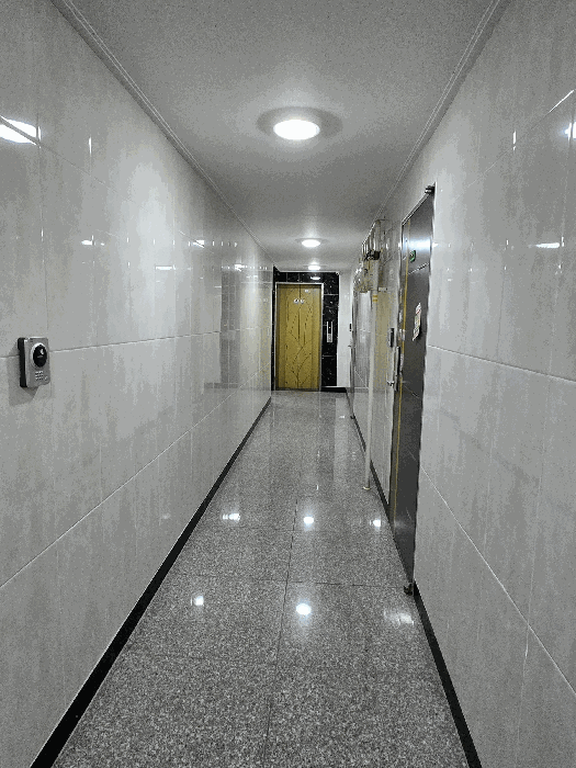 기호2건물 4층 복도