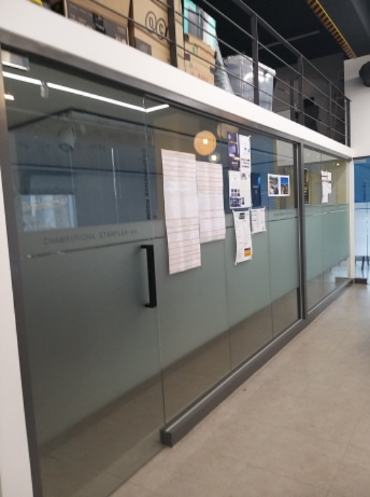 603호 내 회의실 외부 모습