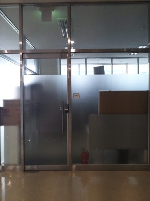 메가기획 출입문