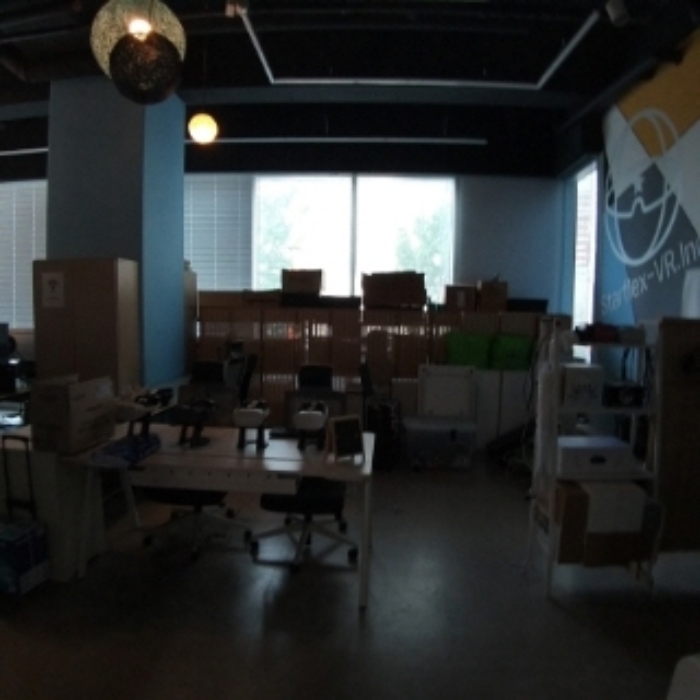 임차인 메가기획 점유 공간(입구 창가 공간)