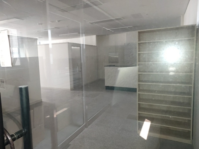 본건 4층 401호 내부(공실)