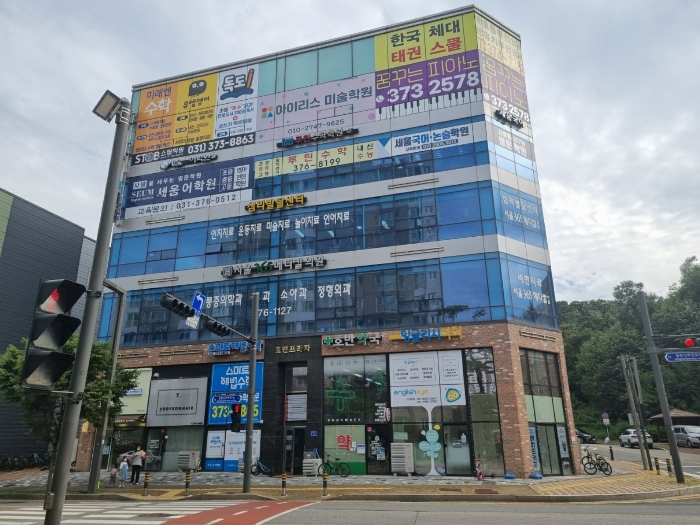 본건 북측에서 촬영