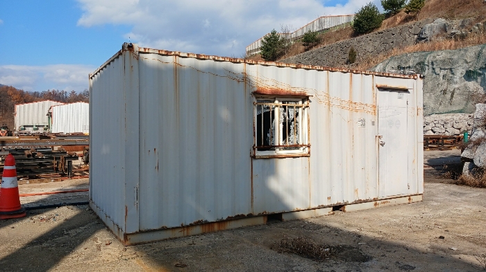 기호(3)지상 소재 컨테이너