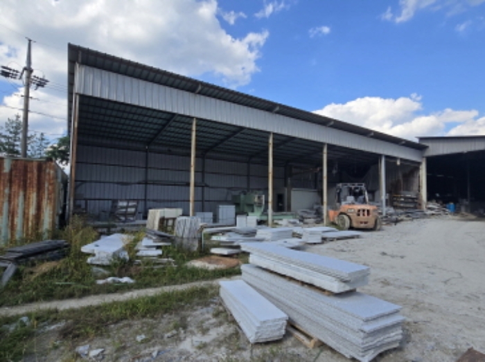 남산리 105-17 단층 창고 전경