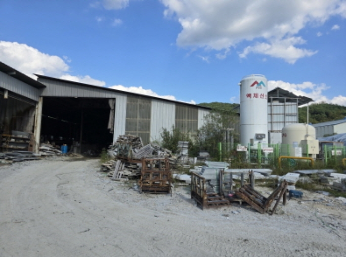 남산리 105-17 단층 창고 전경