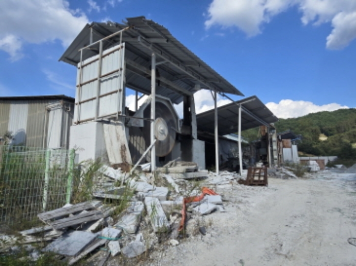 남산리 105-17 제시 외 건물 전경