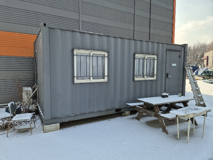 이동이 용이한 컨테이너(사무실)