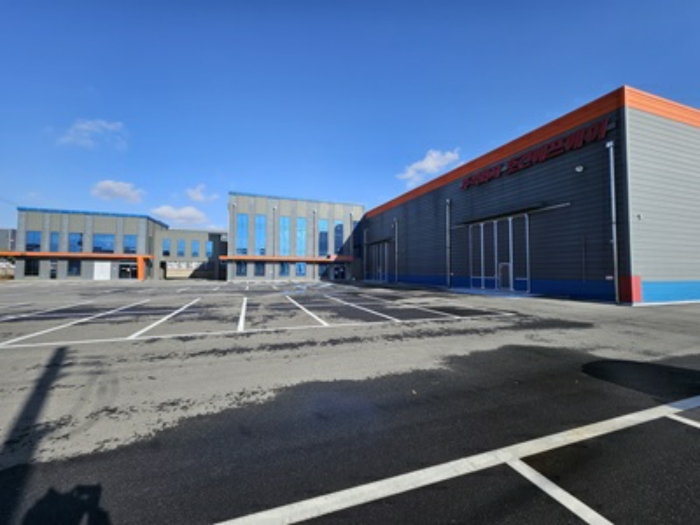 본건 건물 전경(기호(2),(3))