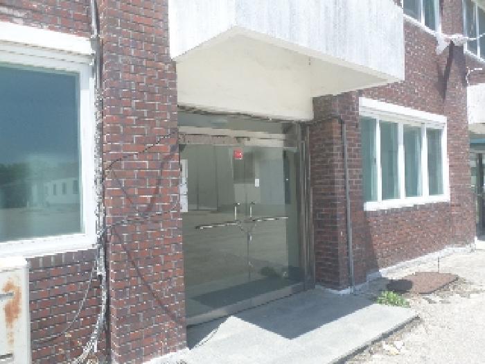 목록2. 2층 사무실 및 1층 사무실 출입문