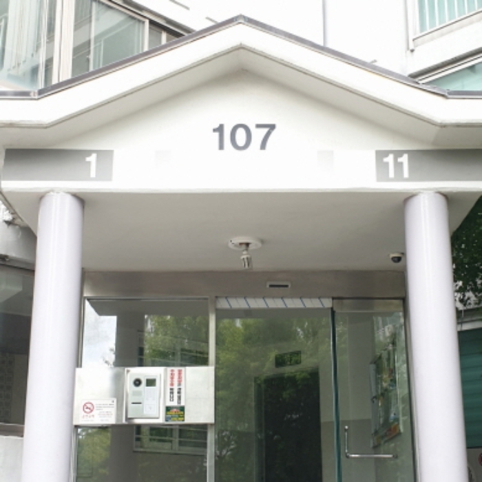 1~11라인 출입구