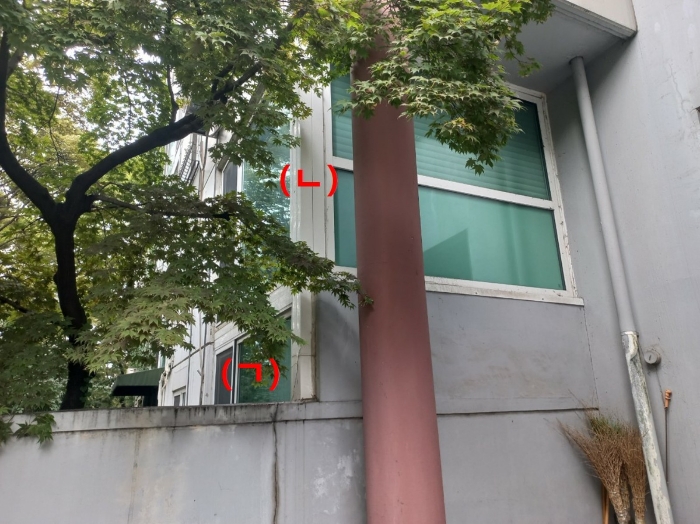 본건 전경 및 제시외건물(증축추정)(ㄱ),(ㄴ)