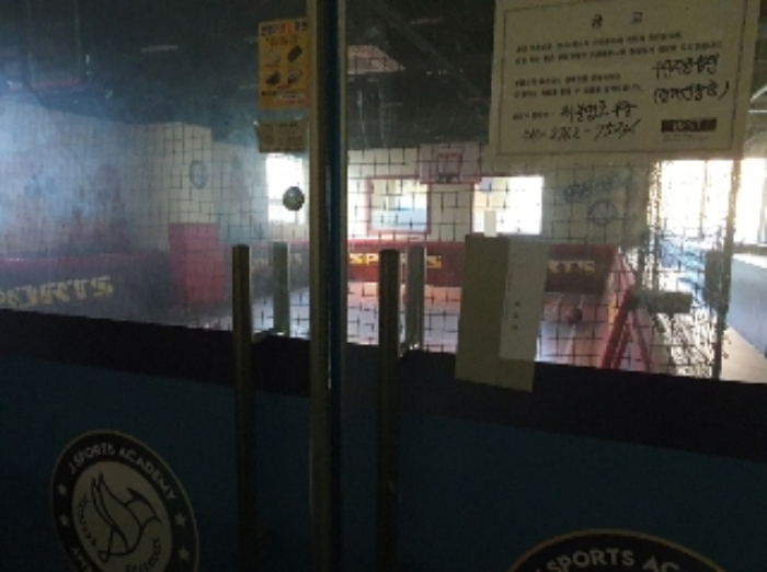 해당 호실 출입문2