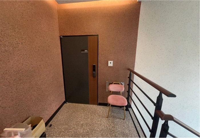 기호1 3층 출입문