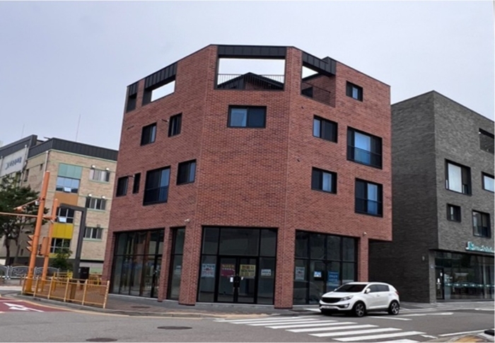 본건 전경(남서측에서 촬영)