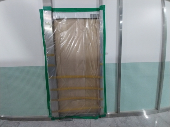 호실 입구(내부쪽)