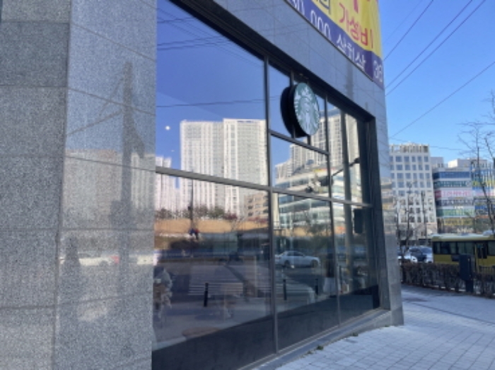 현대타워 1층 105호 전경